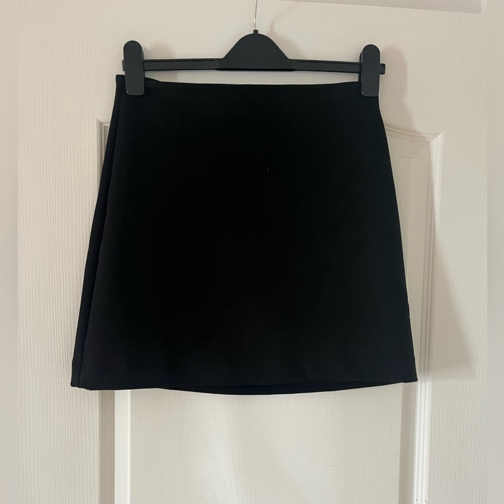 Banana republic black mini velour skirt.